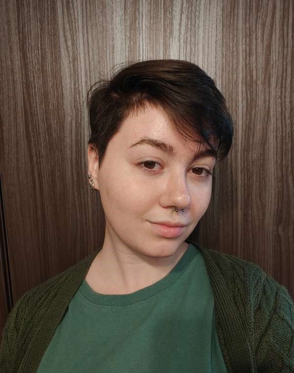 Short-Haired Hottie with Alluring Looks