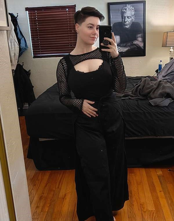 Short-Haired Hottie with Alluring Looks