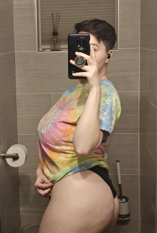 Short-Haired Hottie with Alluring Looks