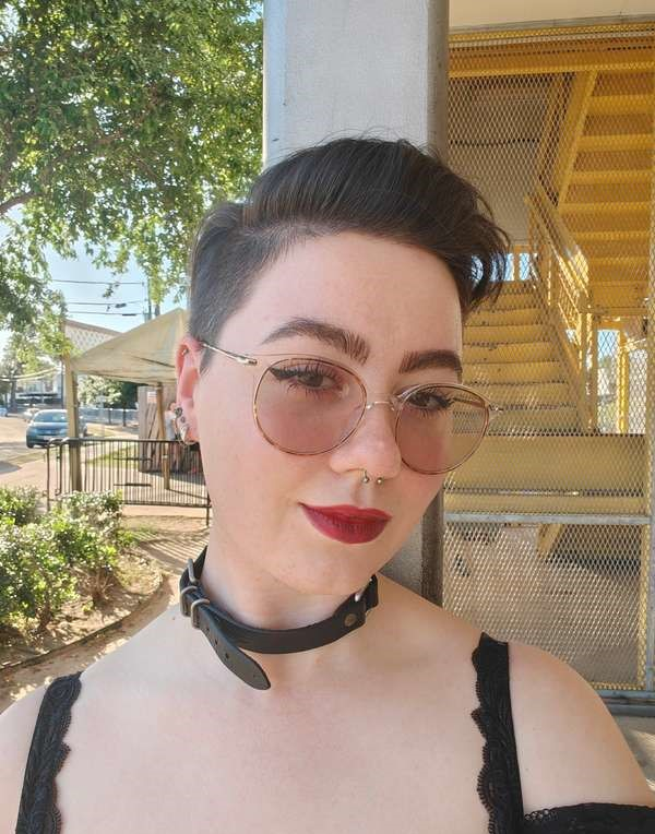 Short-Haired Hottie with Alluring Looks