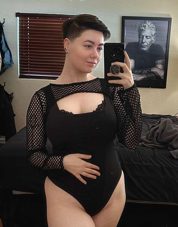 Short-Haired Hottie with Alluring Looks