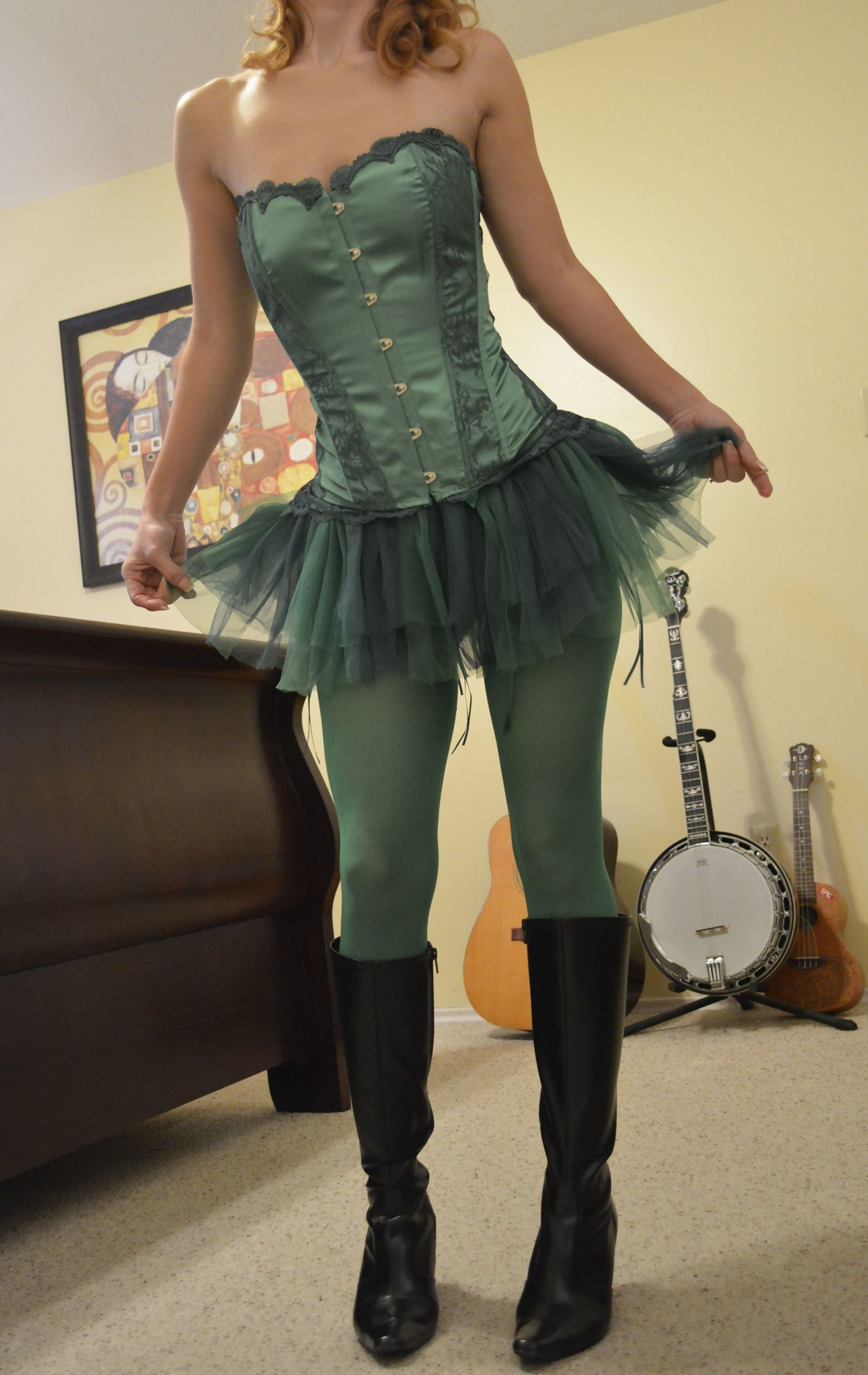 Stunning girl with athletic body strips naked for us