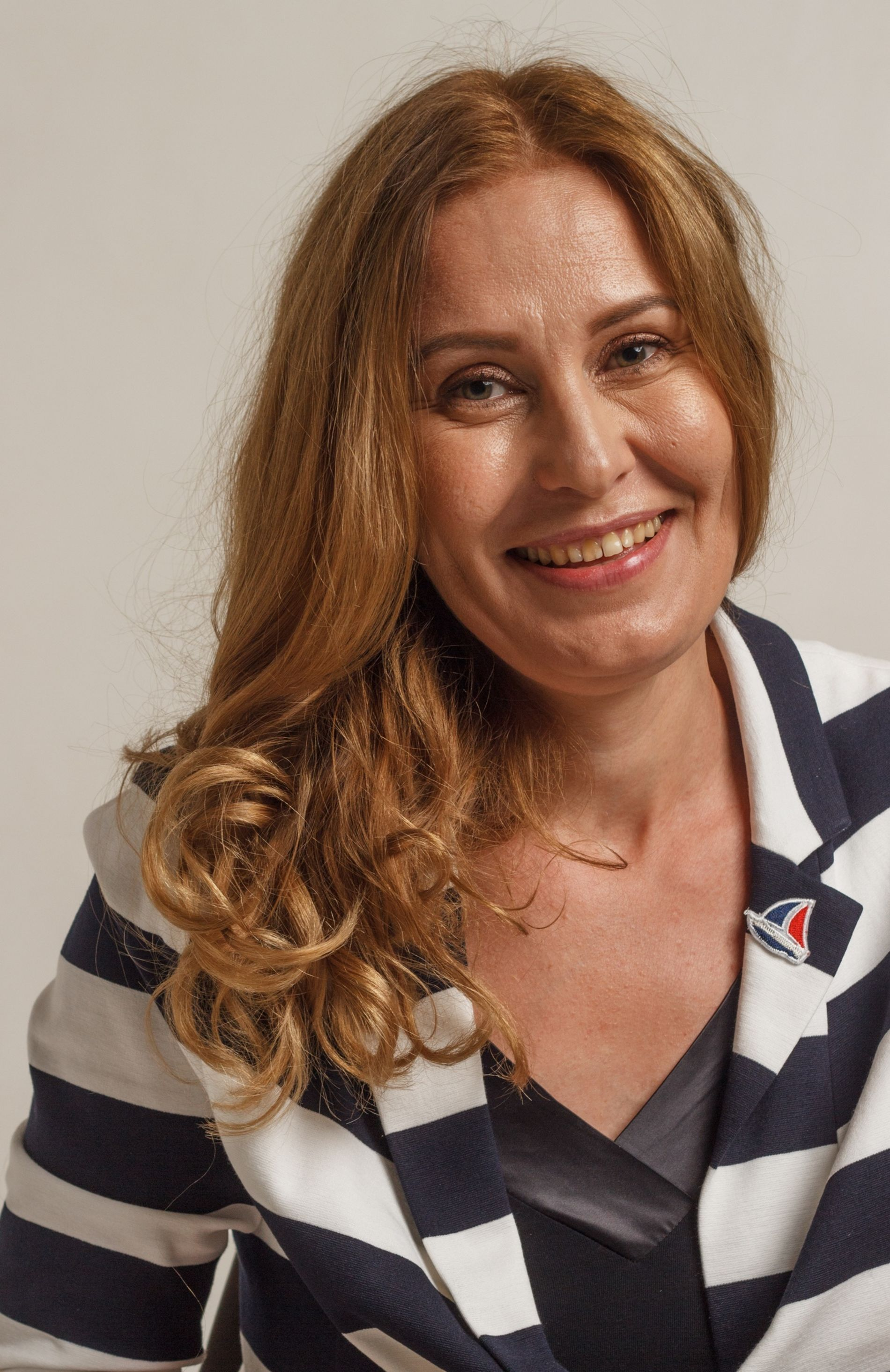 Seductive Lady in Erotic Photoshoot