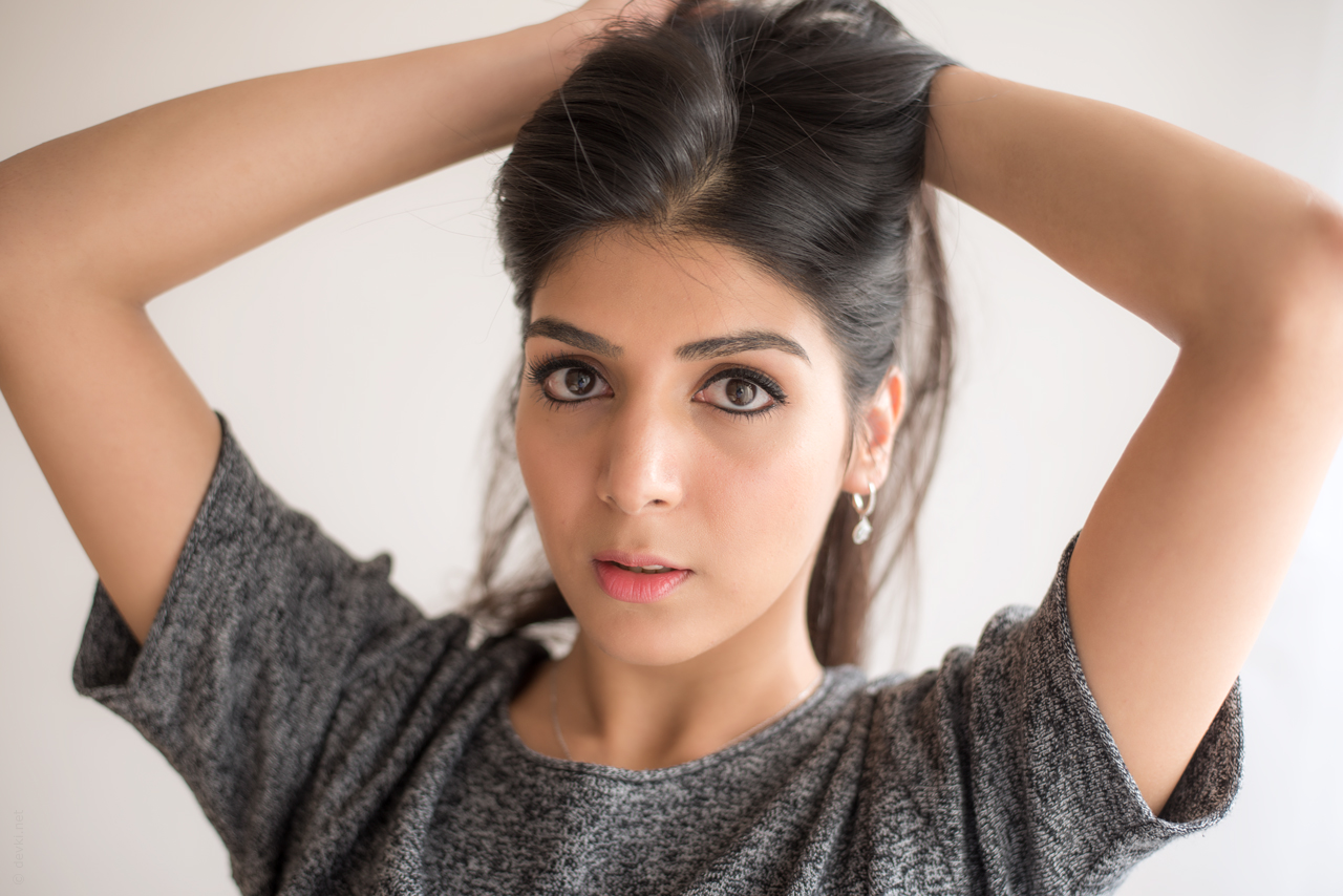 Beautiful Iranian Girl Poses Nude Seductively – photo 1