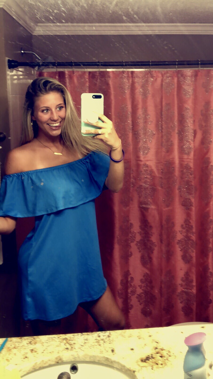 Naked Blonde Takes Explicit Selfies - Intimate Photoshoot