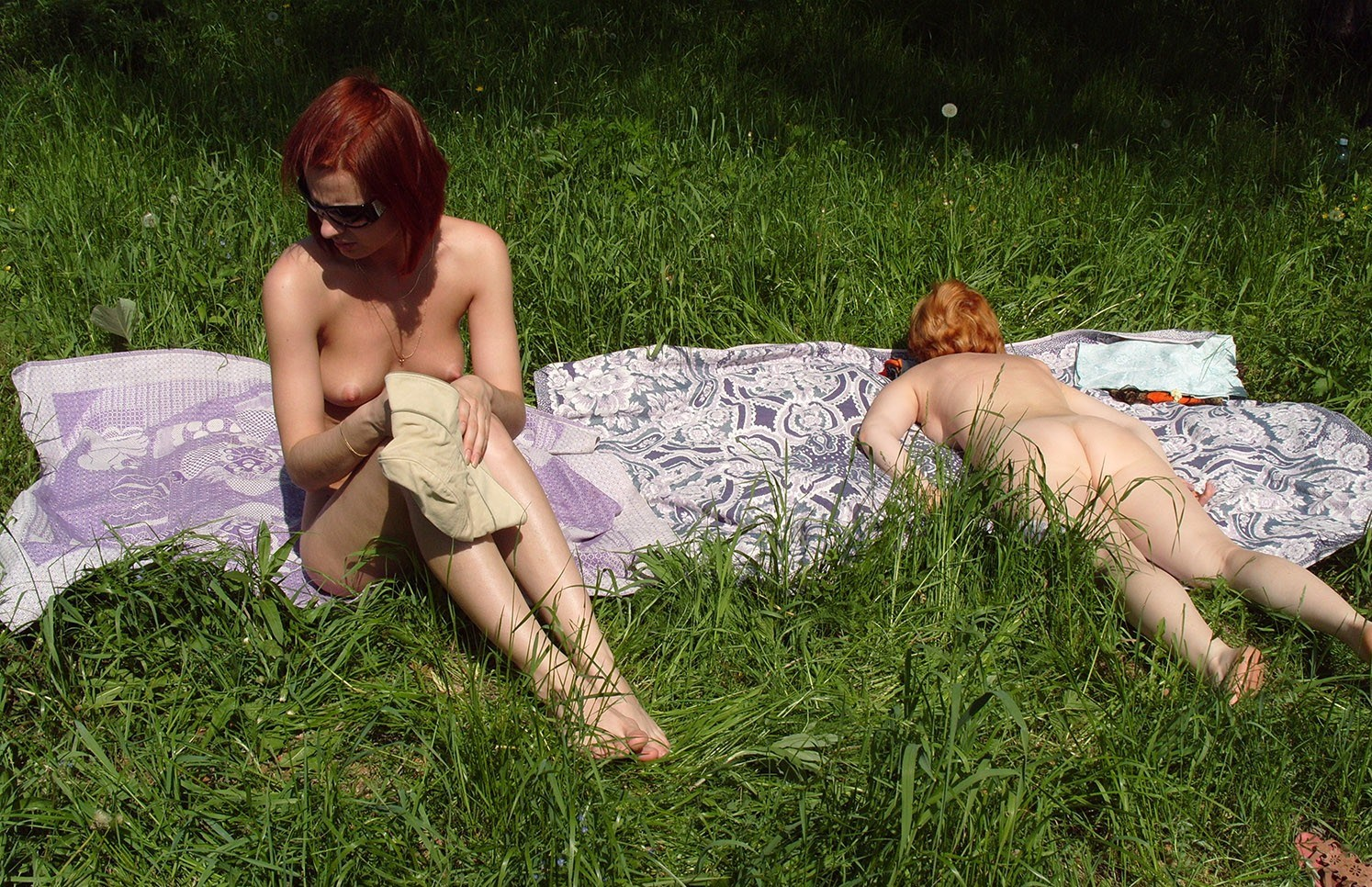 Sexy Woman Willing to Pose Nude: Personal Archive Intimate Photos