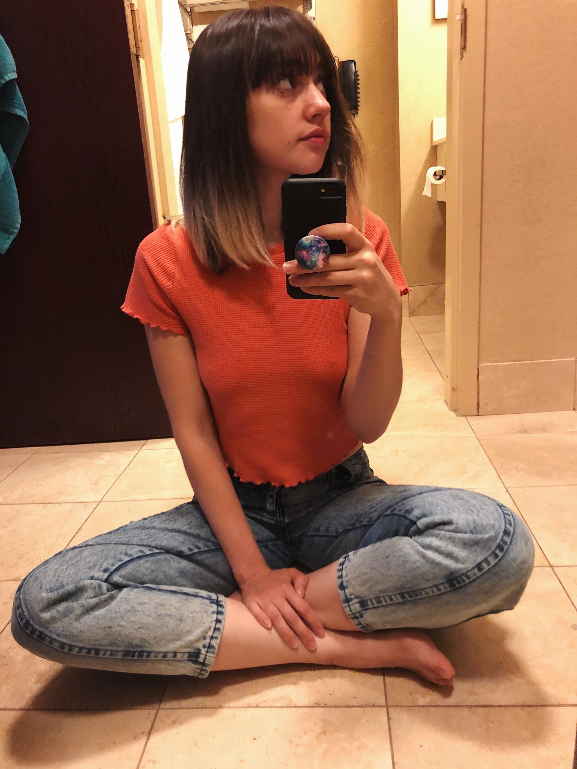 Hot Young Girl Taking Explicit Selfies Everywhere, Anytime