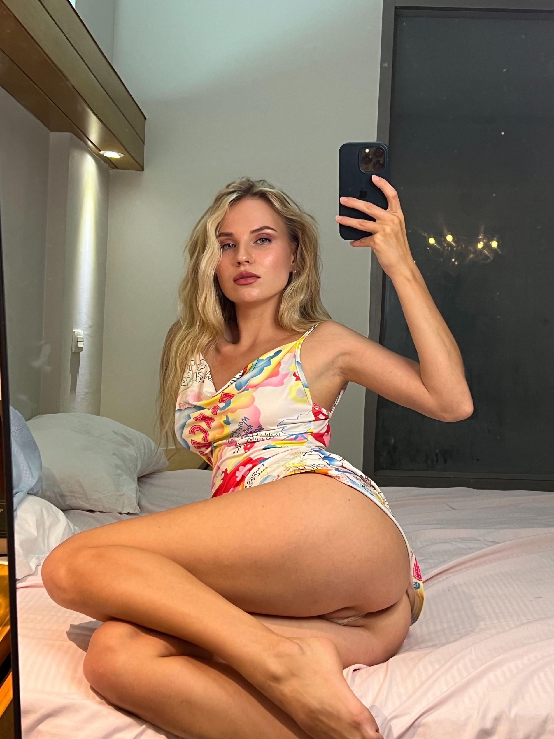 Young Blonde Naked Intimate Photos - Explicit and Attractive!