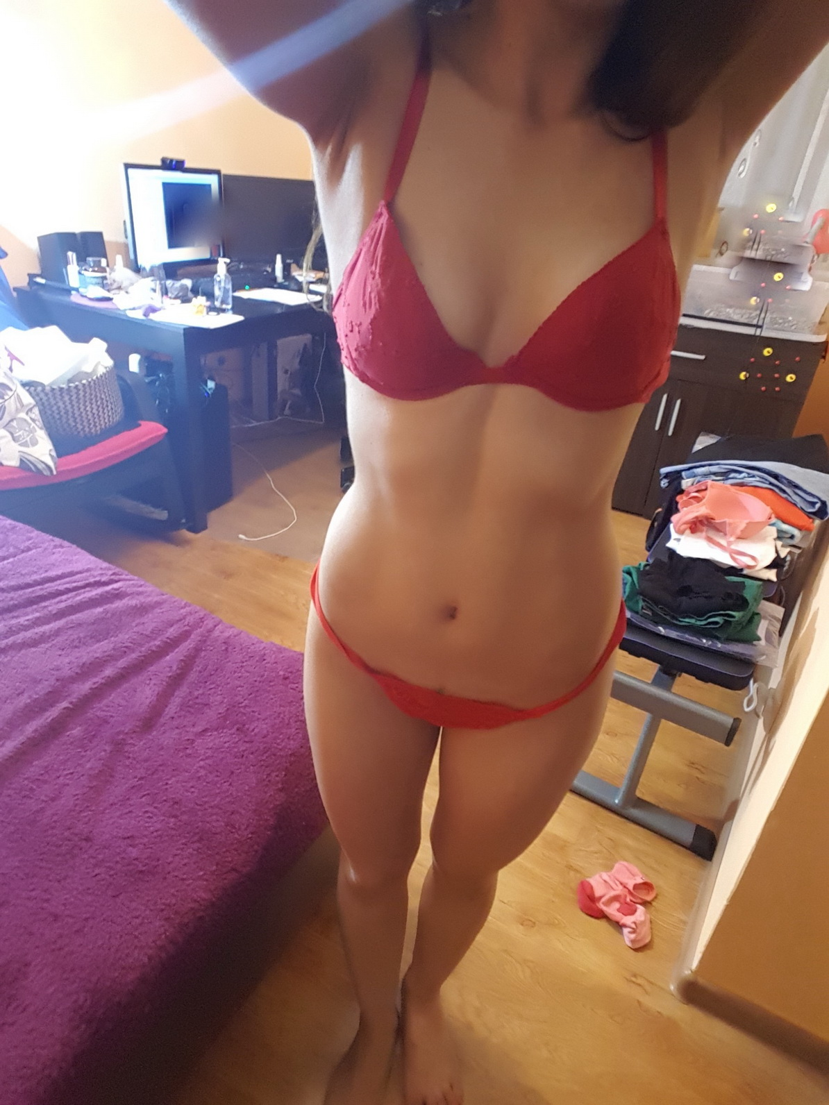 College student flaunts new panties, takes explicit selfies at home