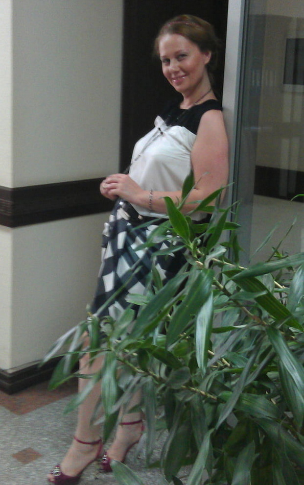 Beautiful Naked Woman Sexily Poses - Elegant and Seductive