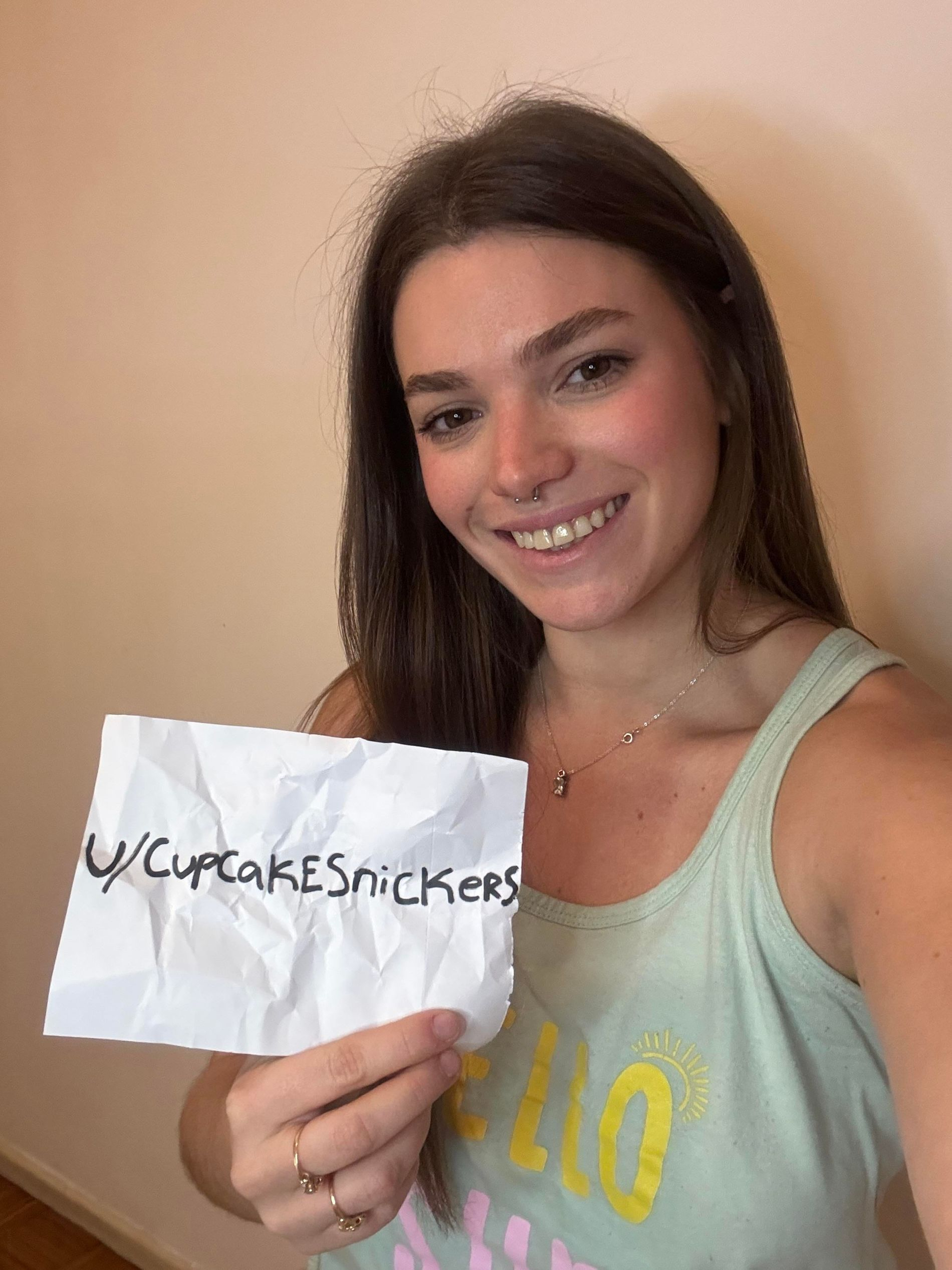 Brunette in Revealing Outfit, Nude Girl Photos