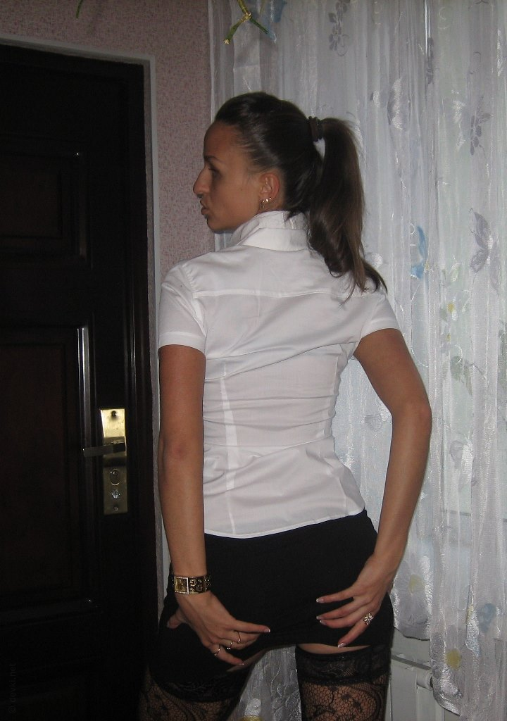 Sexy MILF in Explicit Porn Selfie Photo – photo 1