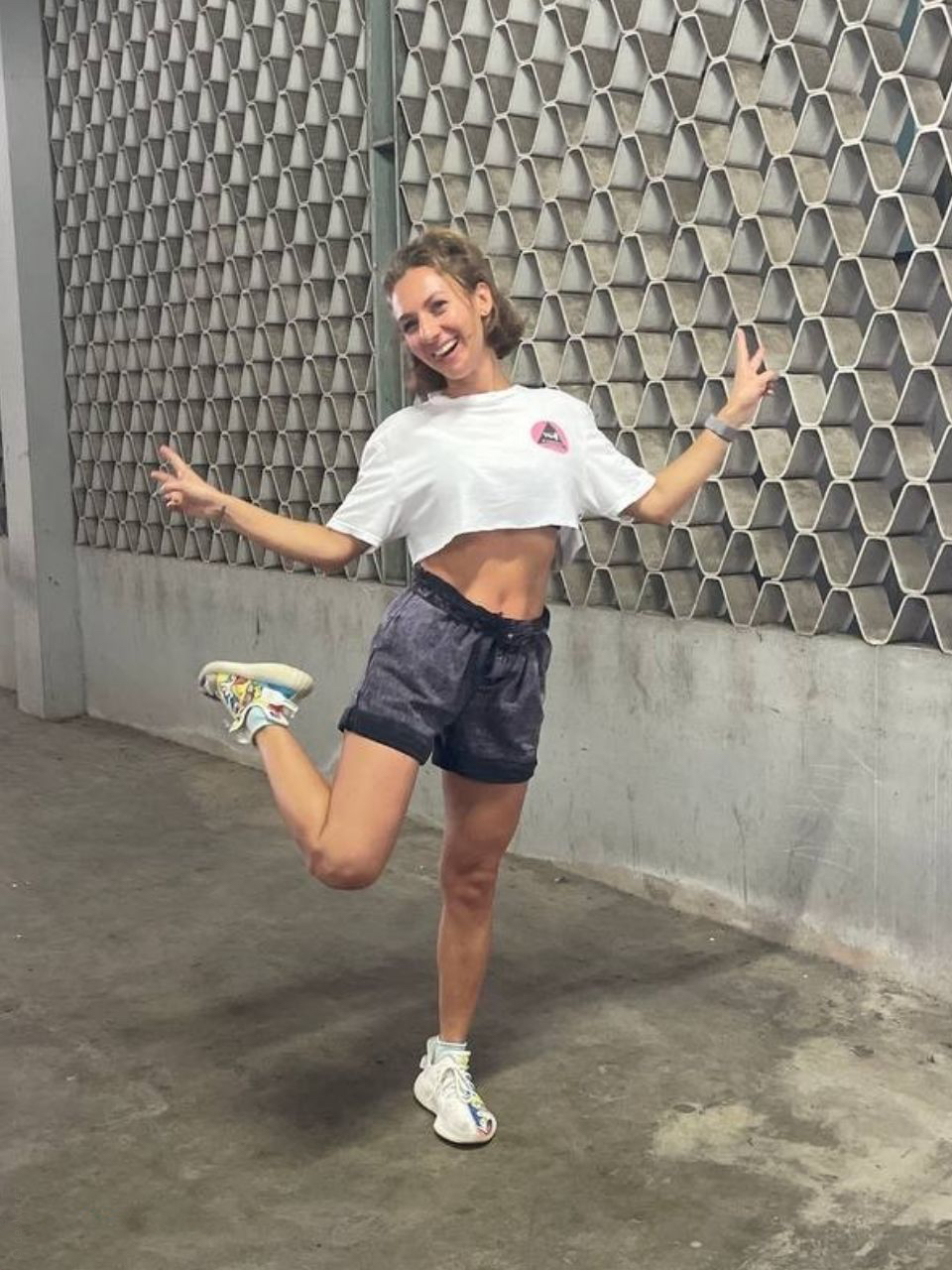 Beautiful slim girl undressed and showed off her gorgeous curves